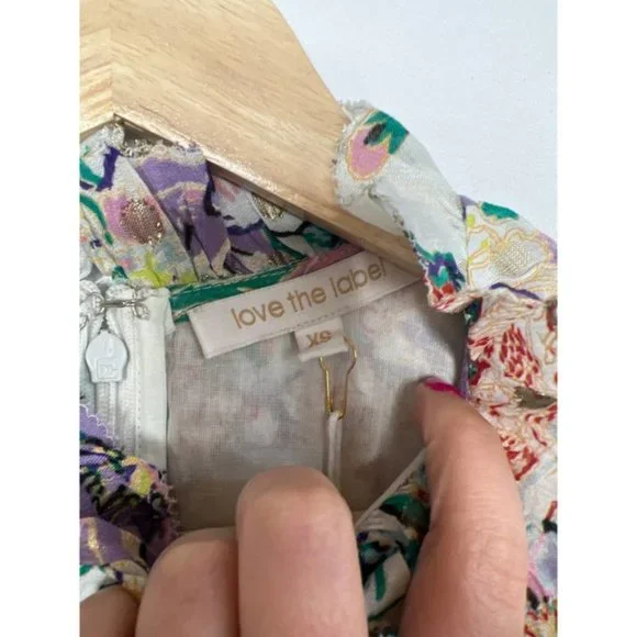 Love The Label Francesca Balloon Floral Top Women's Beltina White Size: XS NWT